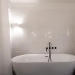 Contemporary Apartment Avenida Da Liberdade דירה ליסבון