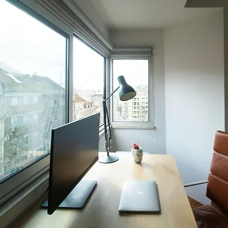 Center - Avenida Da Liberdade - 2 Bedrooms * Lisbon