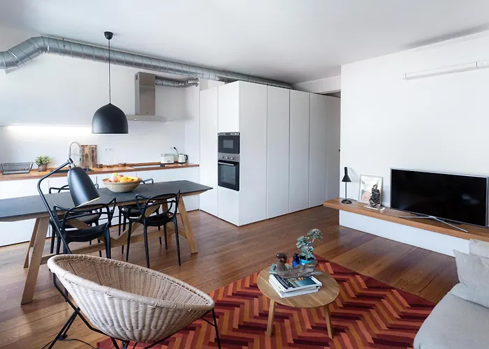 Daire Design In Liberdade - 2 Bedroom Apartment, Marques Pombal Lisboa