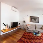 Contemporary Apartment Avenida Da Liberdade Appartamento *