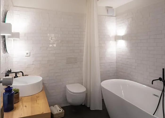 Design In Liberdade - 2 Bedroom Apartment, Marques Pombal *