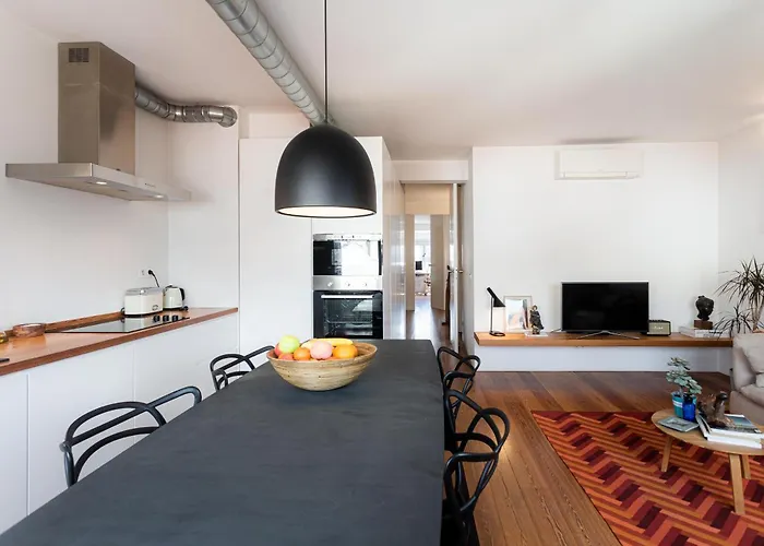 Design In Liberdade - 2 Bedroom Apartment, Marques Pombal